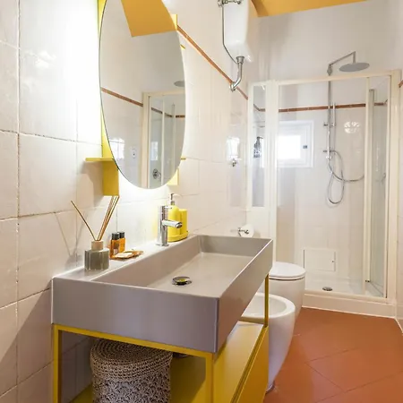 Yellow By Mmega 佛罗伦萨